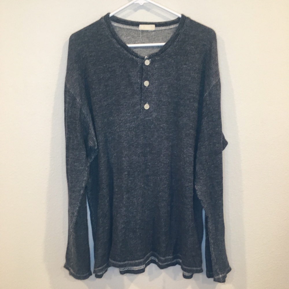 CP Shades size medium navy blue three button tunic top